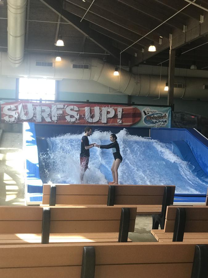 Soaring Eagle Waterpark And Hotel Mount Pleasant Exteriör bild