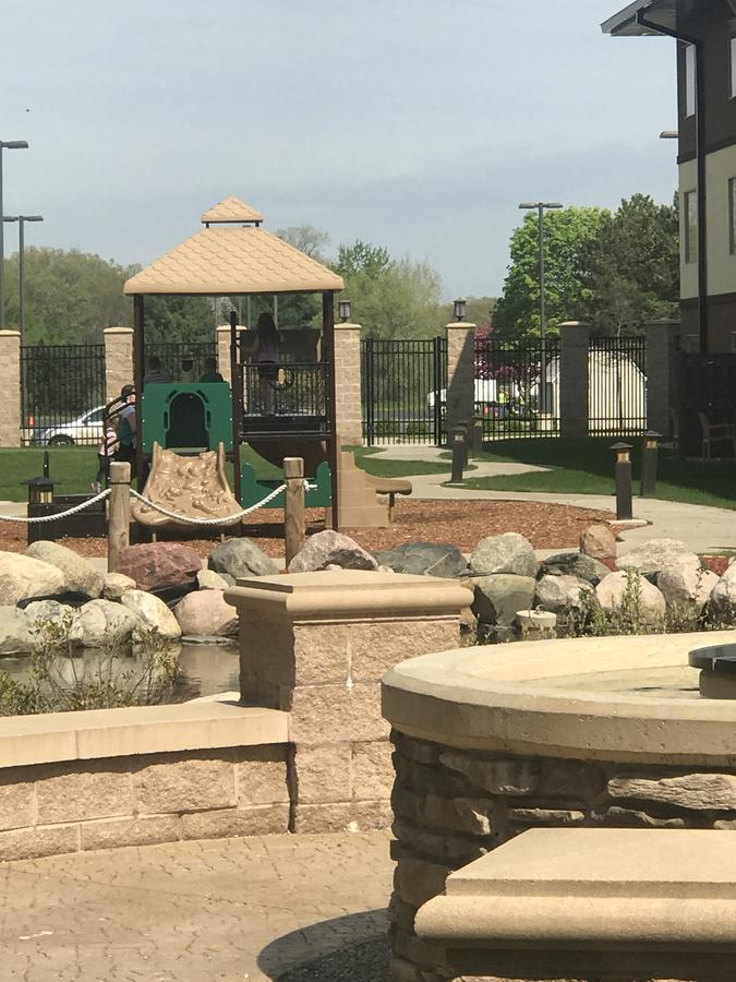 Soaring Eagle Waterpark And Hotel Mount Pleasant Exteriör bild